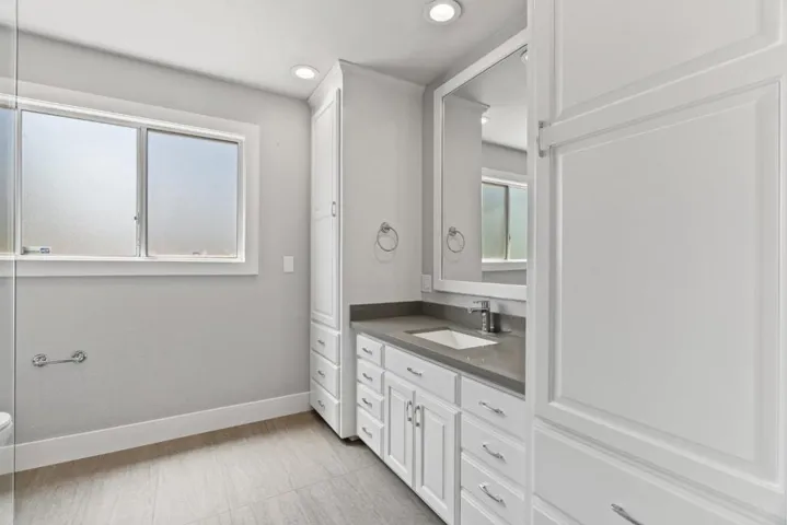 11685 Foothill Avenue, Gilroy, California 95020