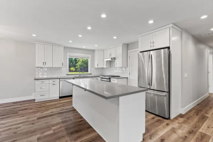 11685 Foothill Avenue, Gilroy, California 95020