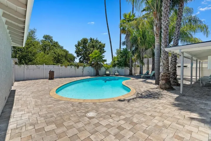11685 Foothill Avenue, Gilroy, California 95020