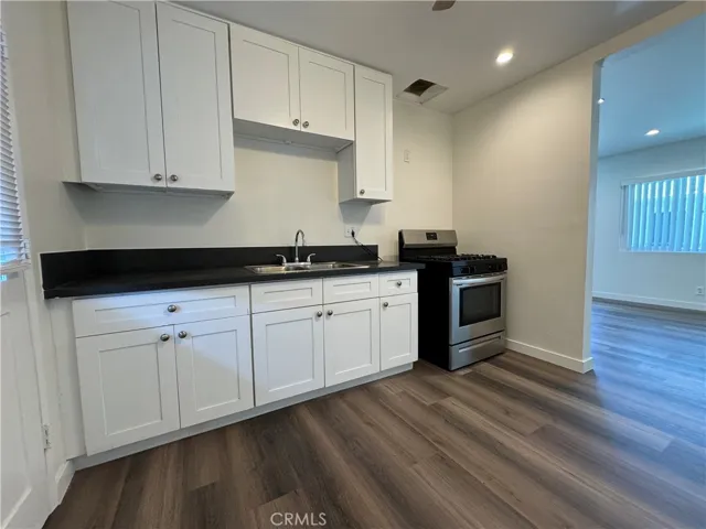 7745 Laurel Canyon Boulevard 19, North Hollywood, California 91605