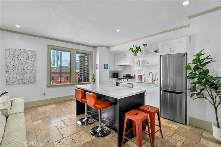 315 W 3rd Street 301, Long Beach, California 90802