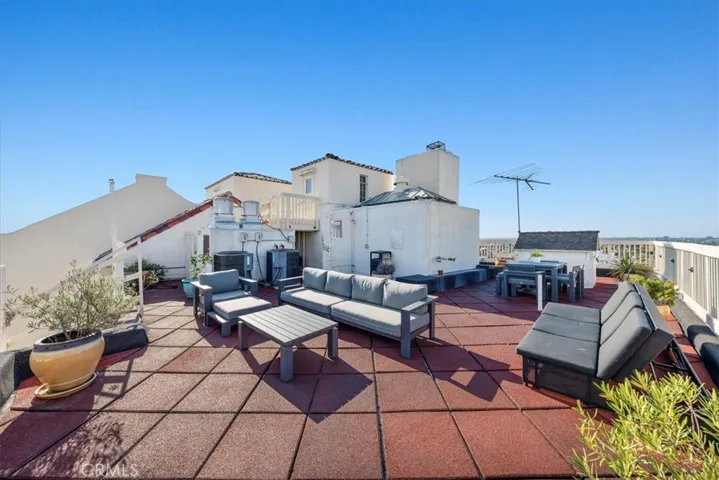 315 W 3rd Street 301, Long Beach, California 90802