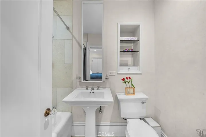 315 W 3rd Street 301, Long Beach, California 90802