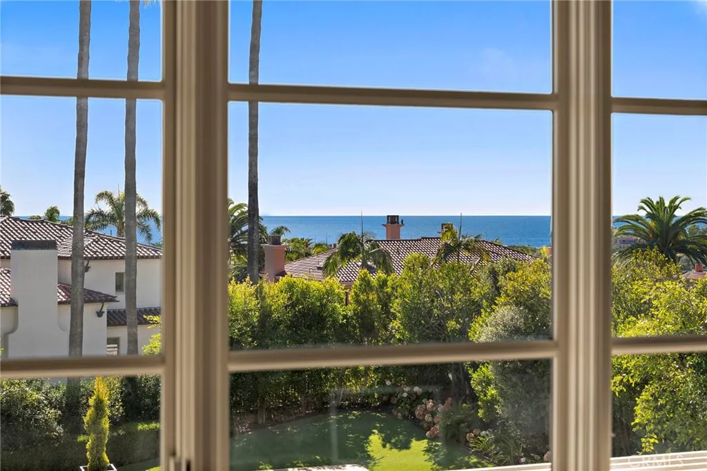 8 Pinnacle, Newport Coast, California 92657 home-pic-4