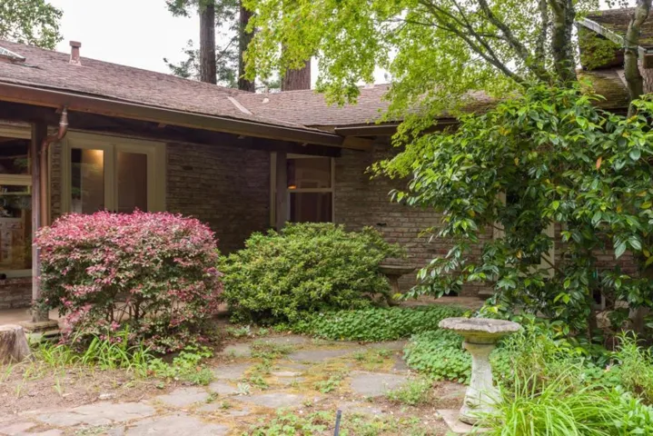 1585 La Honda Road, Woodside, California 94062