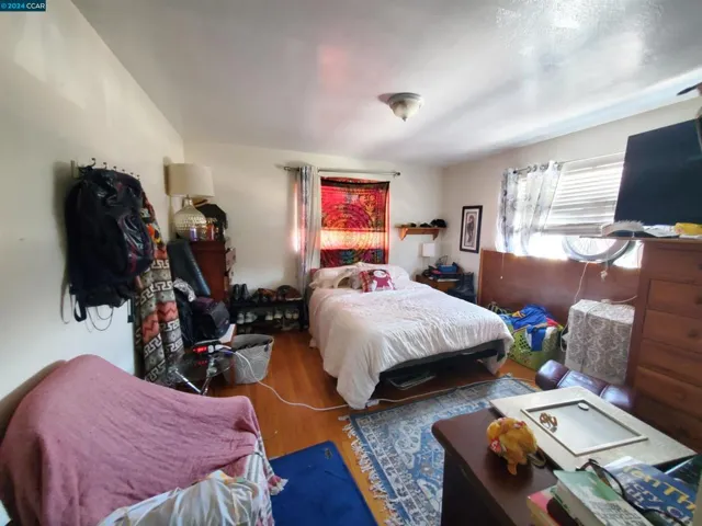2552 109th Ave, Oakland, California 94603