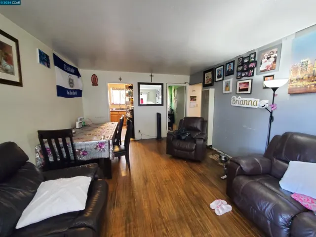 2552 109th Ave, Oakland, California 94603