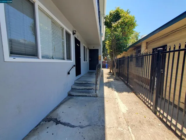 2552 109th Ave, Oakland, California 94603