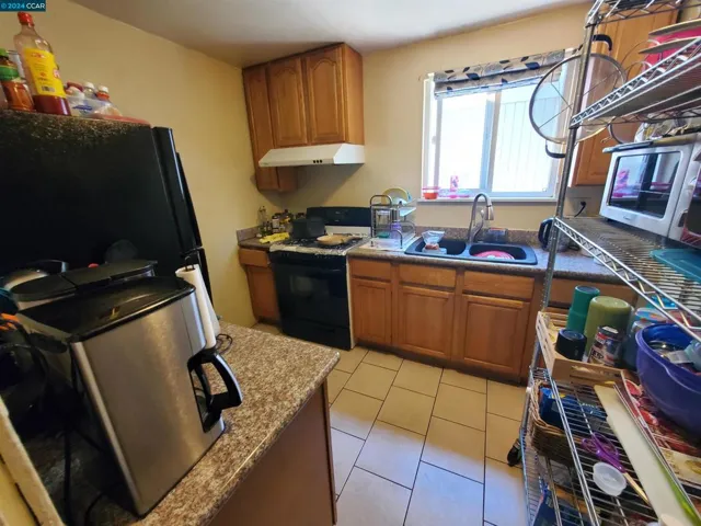 2552 109th Ave, Oakland, California 94603