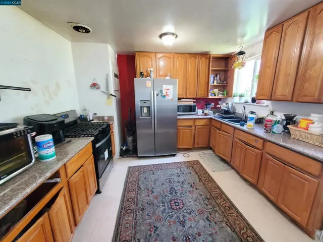2552 109th Ave, Oakland, California 94603