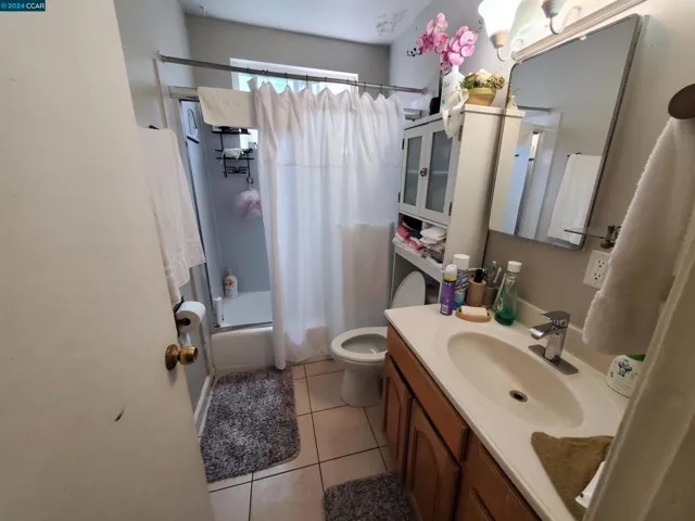 2552 109th Ave, Oakland, California 94603