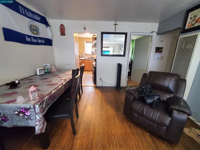 2552 109th Ave, Oakland, California 94603
