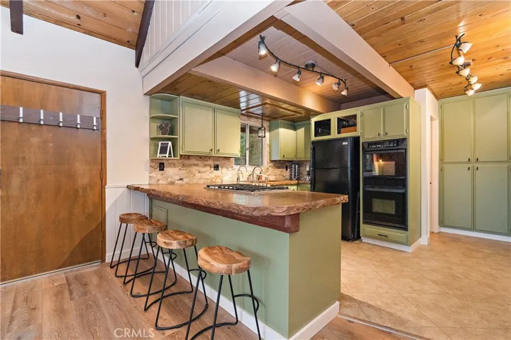 269 Massive Road, Lake Arrowhead, California 92352
