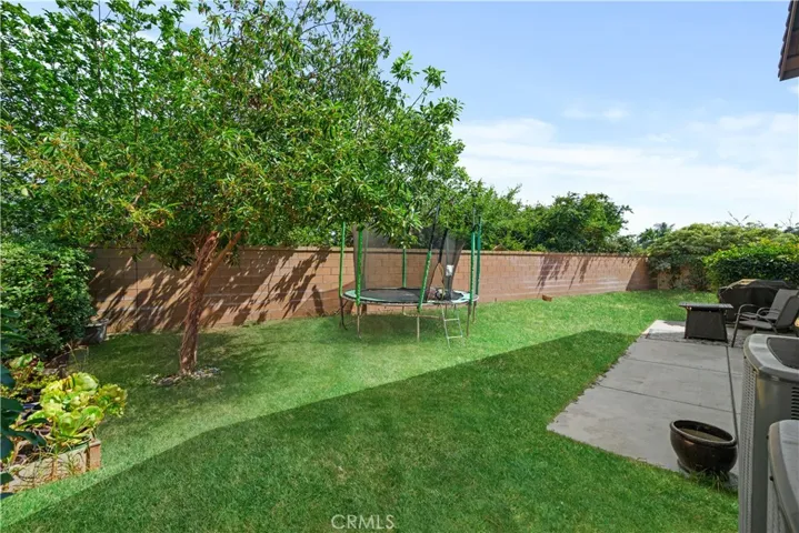 527 W Kennedy Street, Rialto, California 92376