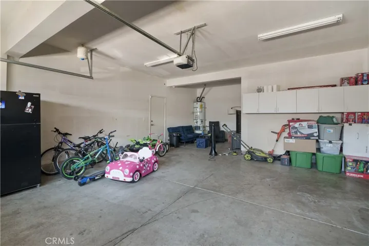 527 W Kennedy Street, Rialto, California 92376