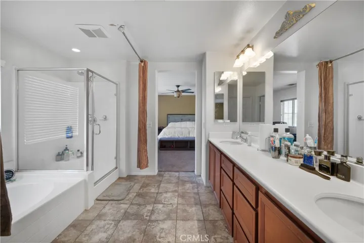 527 W Kennedy Street, Rialto, California 92376