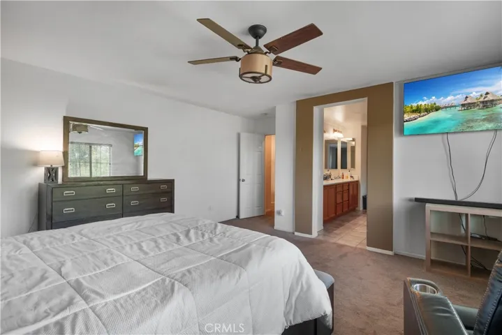 527 W Kennedy Street, Rialto, California 92376