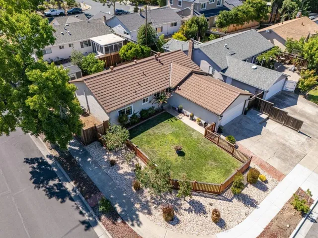 1343 Gay Avenue, Campbell, California 95008
