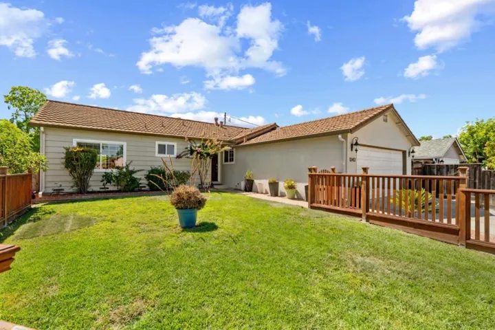 1343 Gay Avenue, Campbell, California 95008