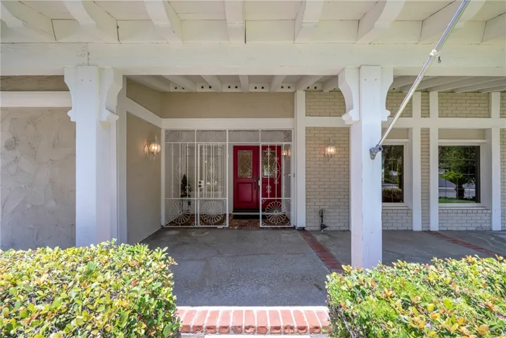 10. Front Entry