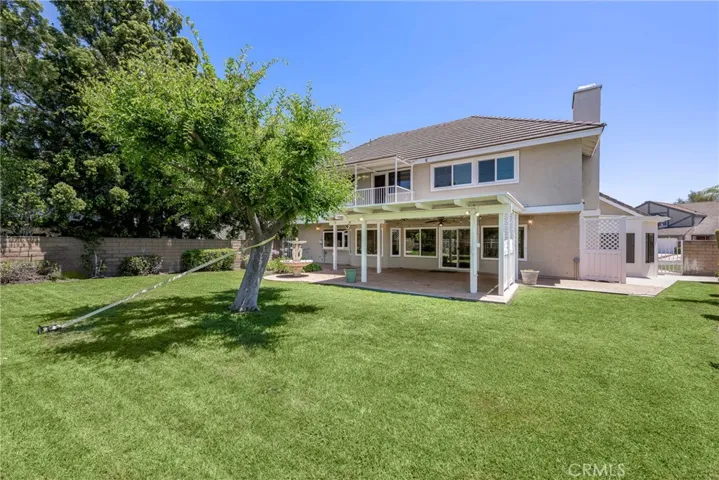 25. Huge Serene Backyard