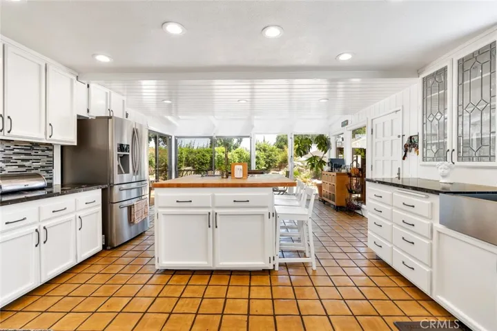 375 W North Bear Creek Drive, Merced, California 95348