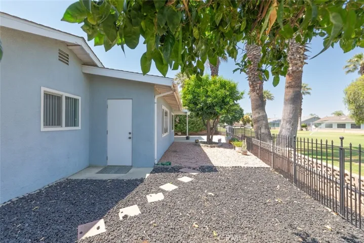 451 Palomar, Hemet, California 92543