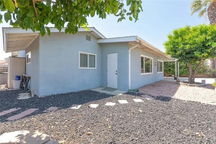 451 Palomar, Hemet, California 92543