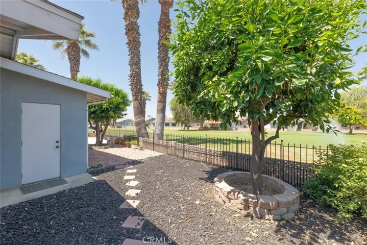 451 Palomar, Hemet, California 92543