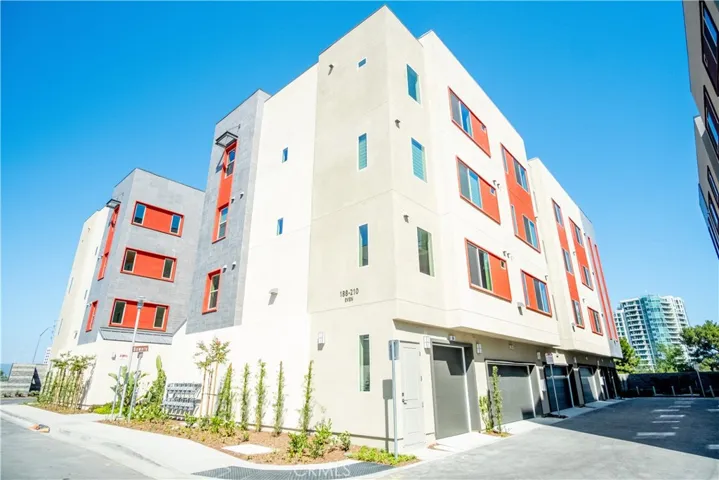 190 Tribeca, Irvine, California 92612