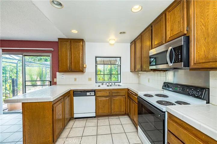 1336 E Mission Avenue, Escondido, California 92027