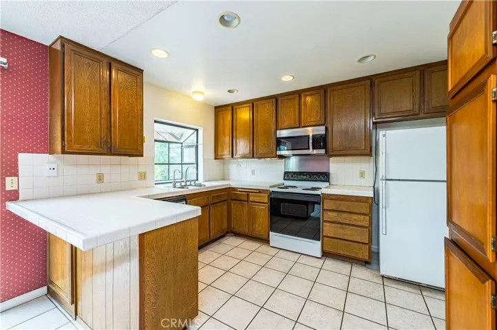 1336 E Mission Avenue, Escondido, California 92027