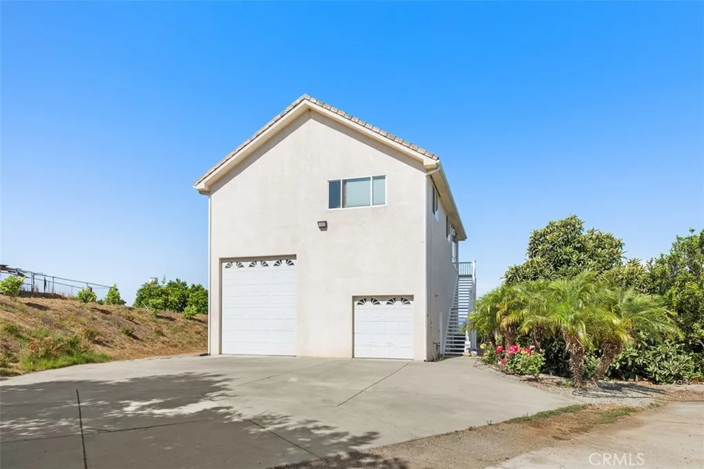 23505 Carancho Road, Temecula, California 92590 home-pic-46