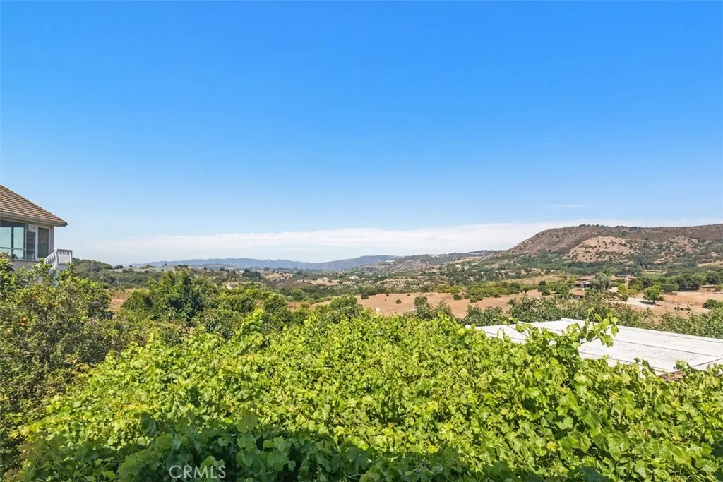 23505 Carancho Road, Temecula, California 92590 home-pic-60