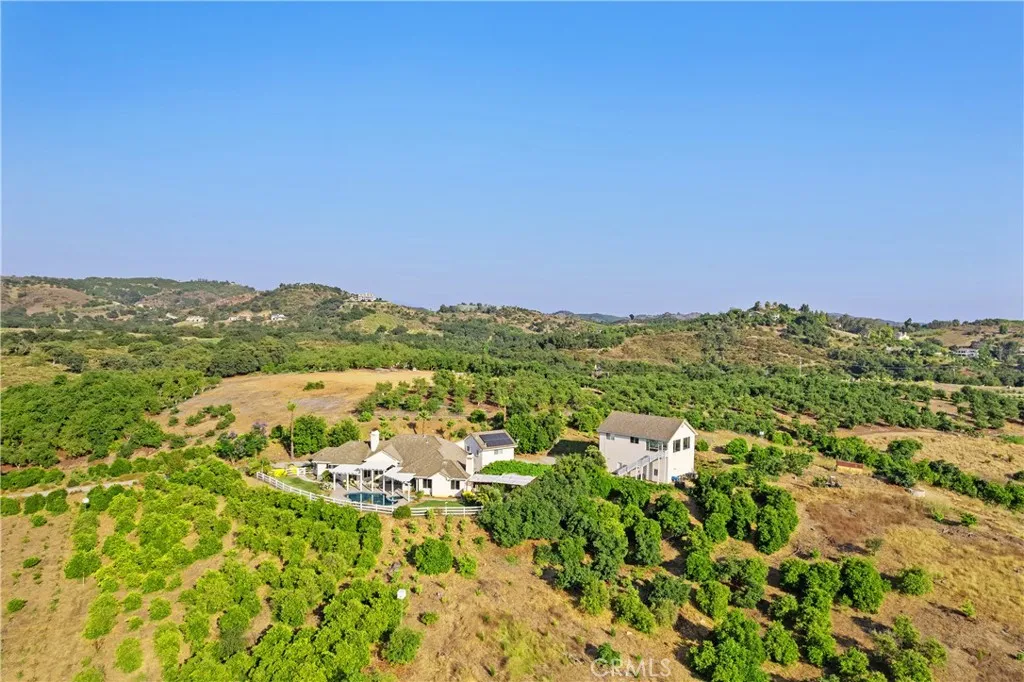 23505 Carancho Road, Temecula, California 92590 home-pic-1