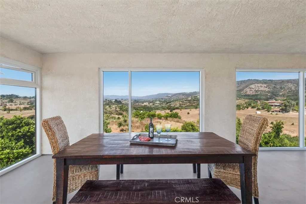 23505 Carancho Road, Temecula, California 92590 home-pic-49