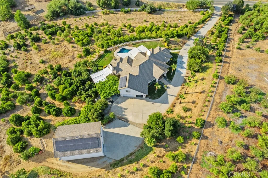 23505 Carancho Road, Temecula, California 92590 home-pic-45