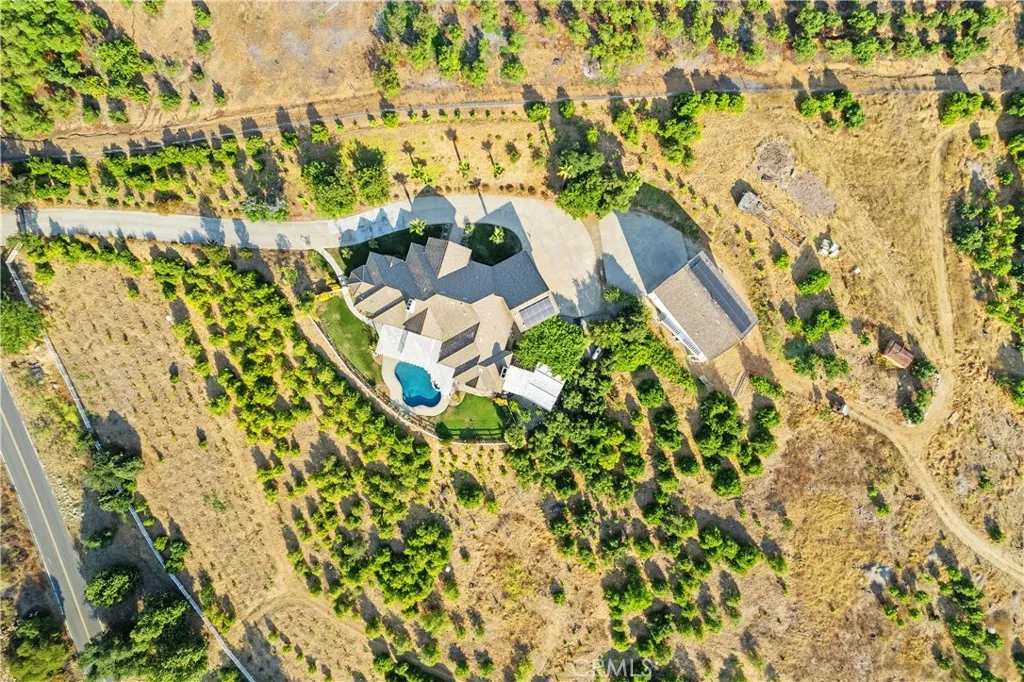 23505 Carancho Road, Temecula, California 92590 home-pic-68