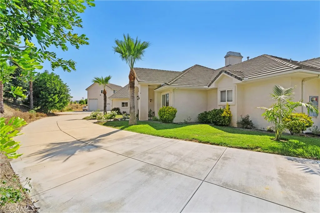 23505 Carancho Road, Temecula, California 92590 home-pic-66