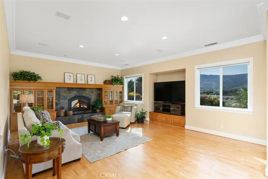 23505 Carancho Road, Temecula, California 92590 home-pic-8