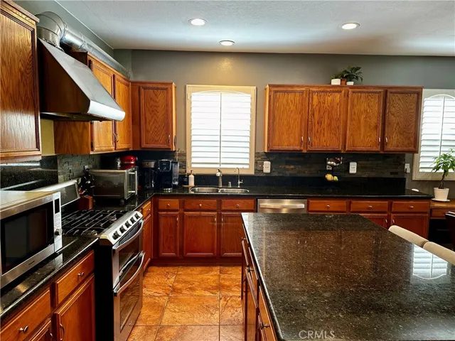 1731 Benedetto, Perris, California 92571