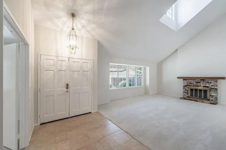1726 Fine Drive, Gilroy, California 95020