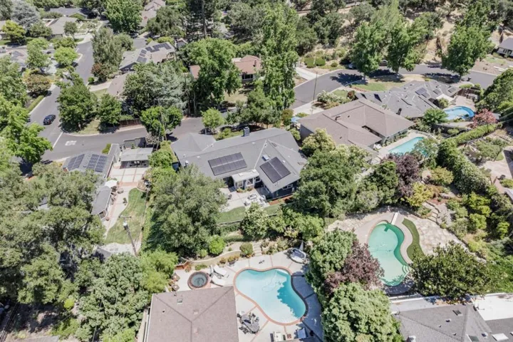 200 Vista De Sierra, Los Gatos, California 95030