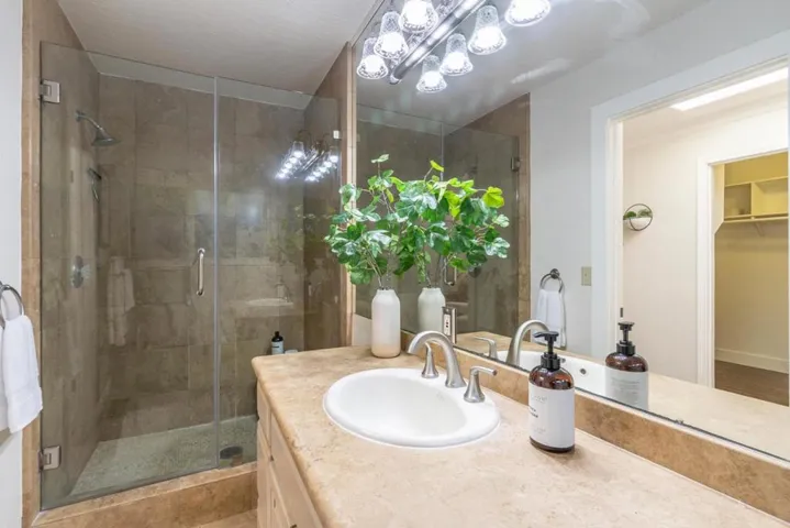 200 Vista De Sierra, Los Gatos, California 95030