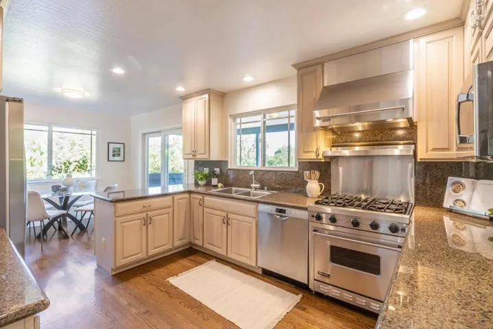200 Vista De Sierra, Los Gatos, California 95030