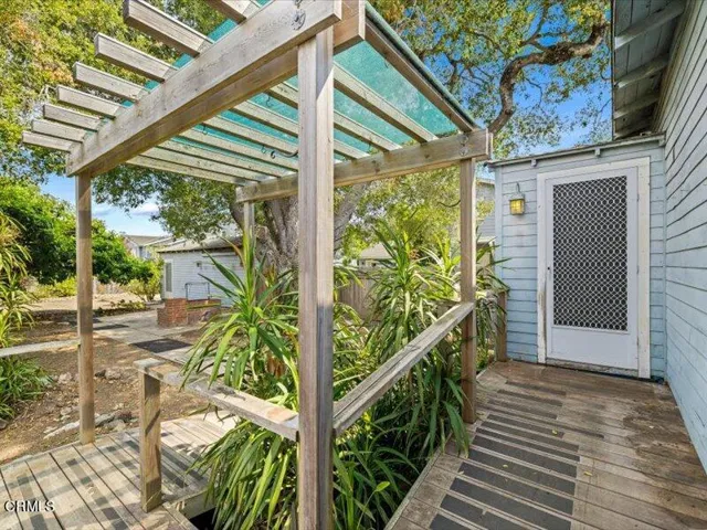 Access to rear yard