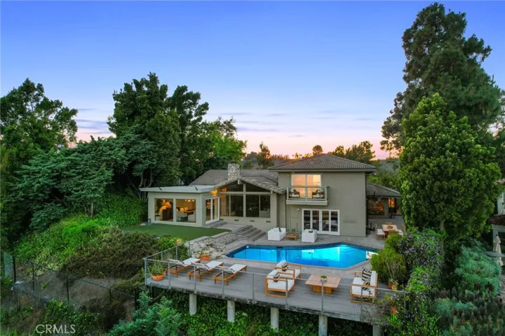 10820 Savona Road, Los Angeles, California 90077