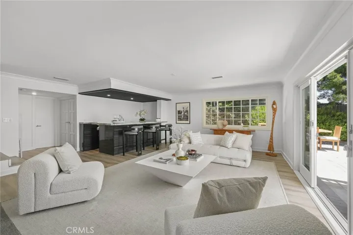 10820 Savona Road, Los Angeles, California 90077