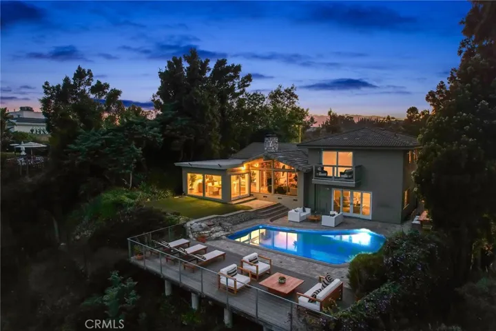 10820 Savona Road, Los Angeles, California 90077