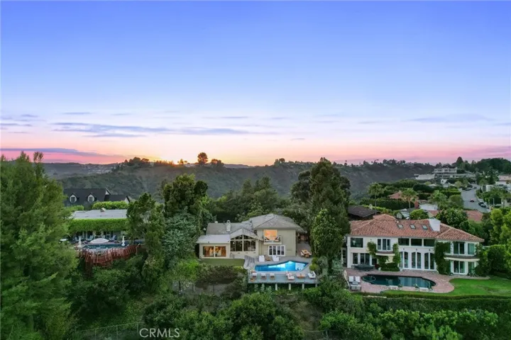 10820 Savona Road, Los Angeles, California 90077